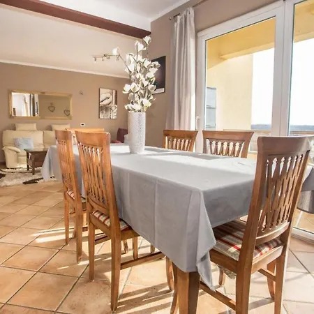 Monsaline Apartman Musalez